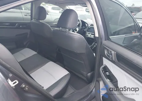 2017 Subaru Legacy 2.5I Sport z USA, uszkodzony, nr VIN 4S3BNAR62H3051081